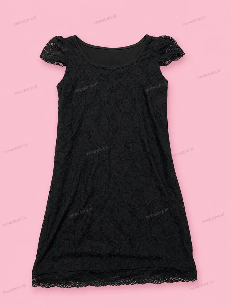 Black Lace Short Dress photo 1