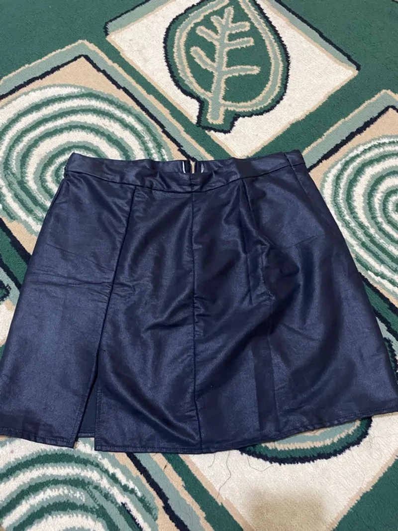 mini skirt photo 1