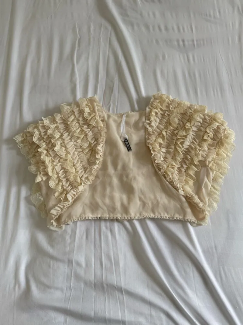 Laces Bolero photo 1