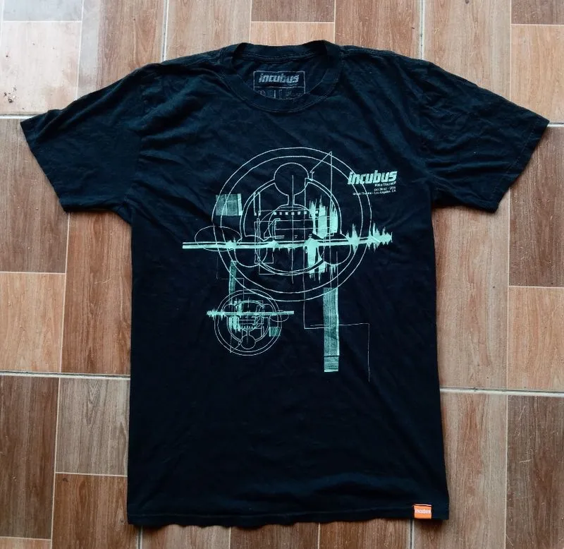 Incubus Band Tee  photo 1