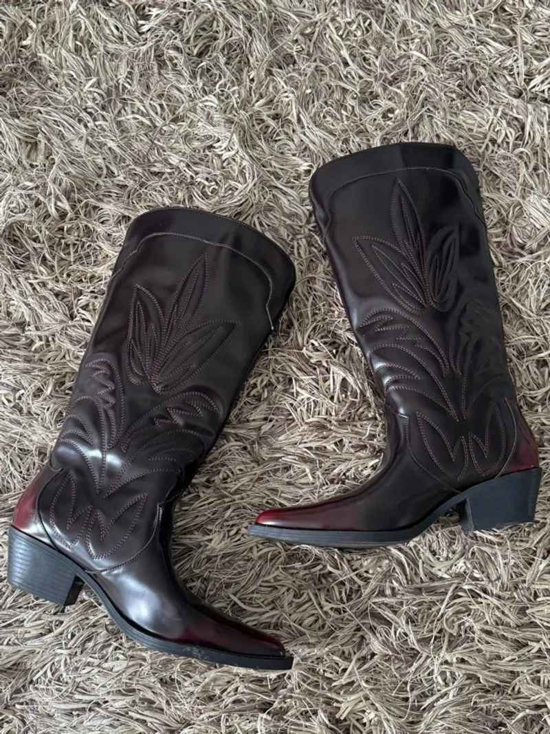 Zara Boots photo 1