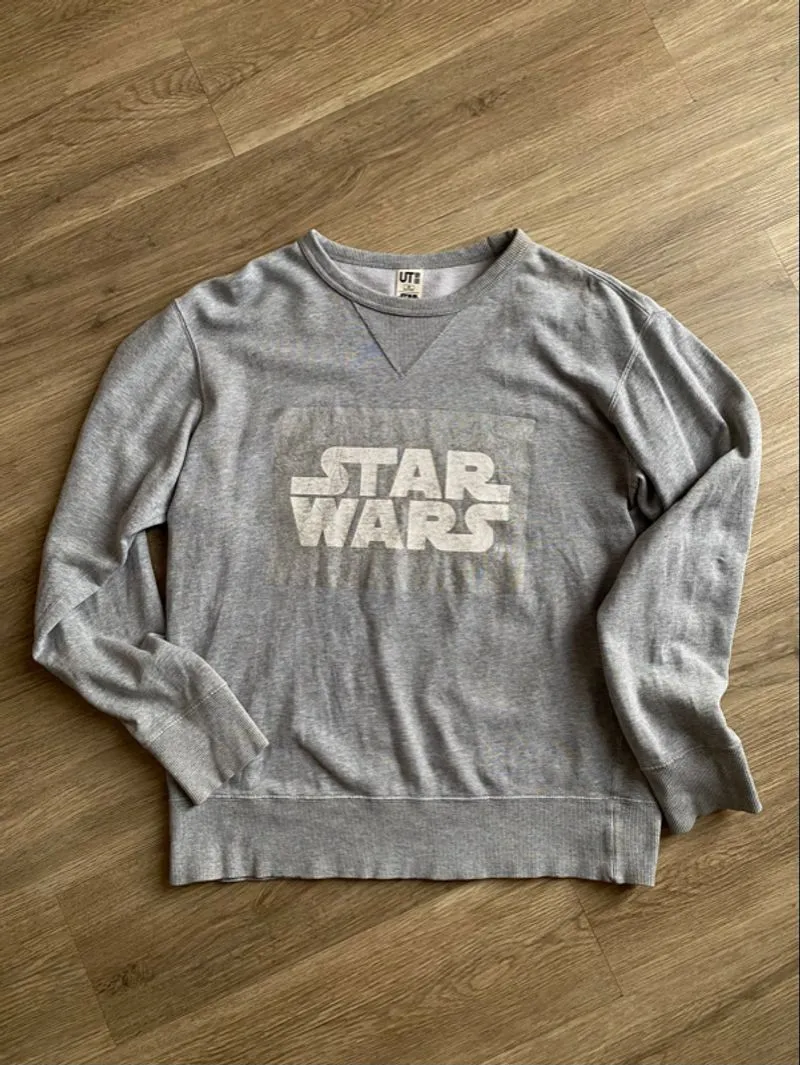 “STAR WARS collab UNIQLO UT CREWNECK photo 1