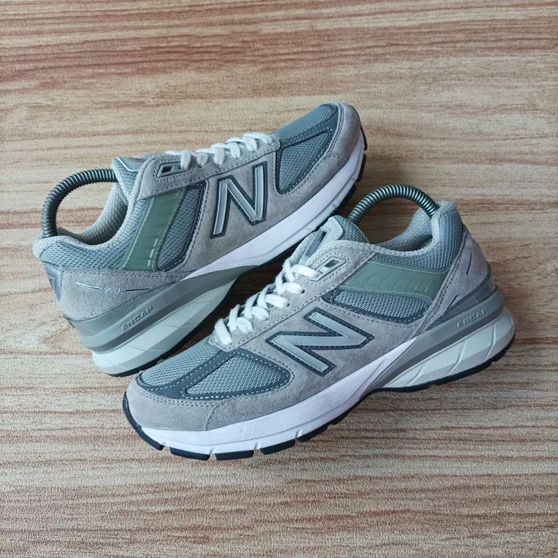 New Balance Gorpcore Casual Sneakers Wanita white gray photo 1