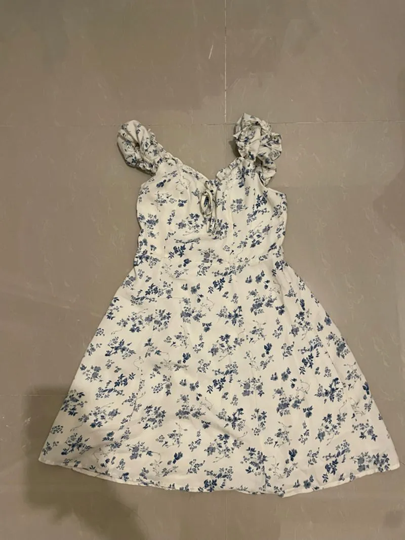 Dress  photo 1