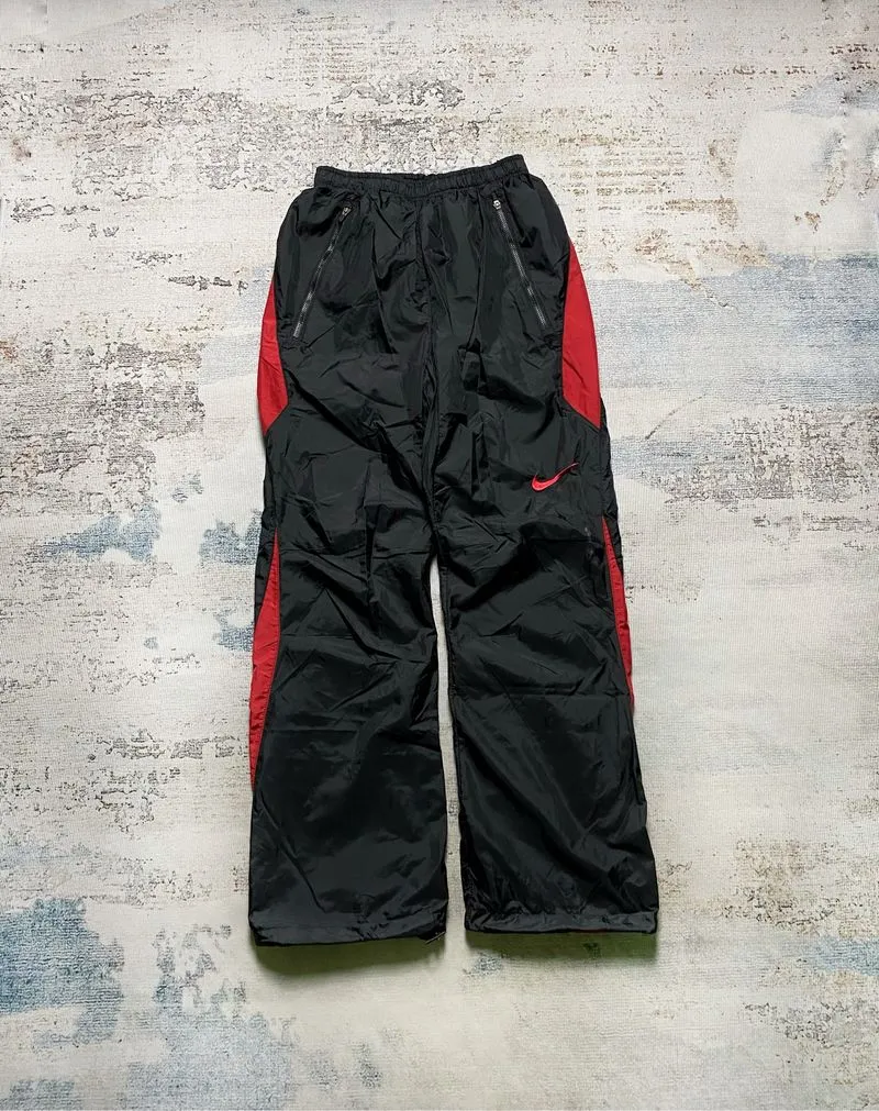 NIKE PARACHUTEPANTS photo 1