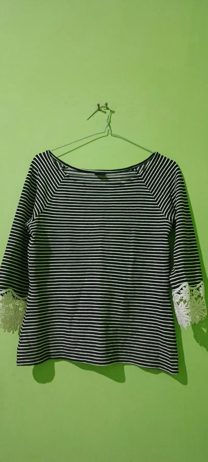 kaos garis garis photo 1