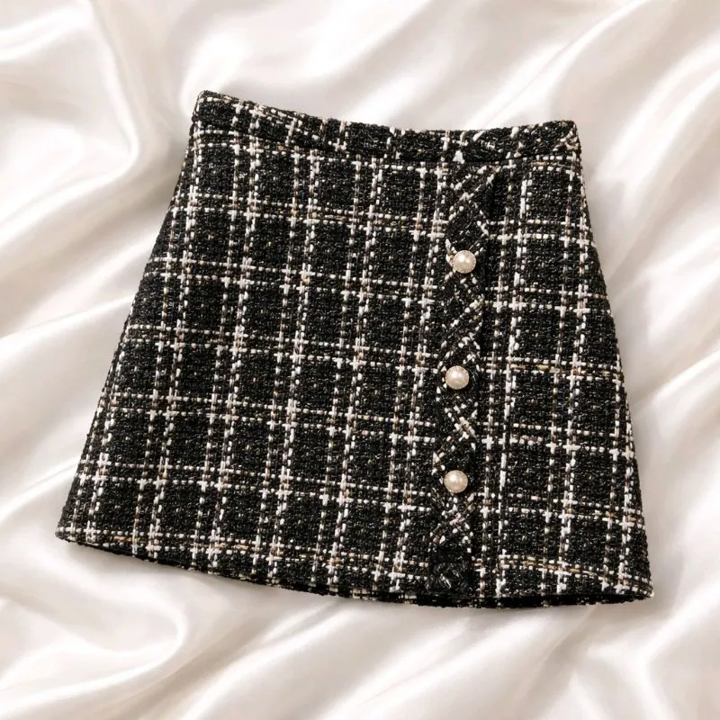 CHECKED SKORT / SKIRT & SHORT BLACK & WHITE SIZE M / NEW  photo 1