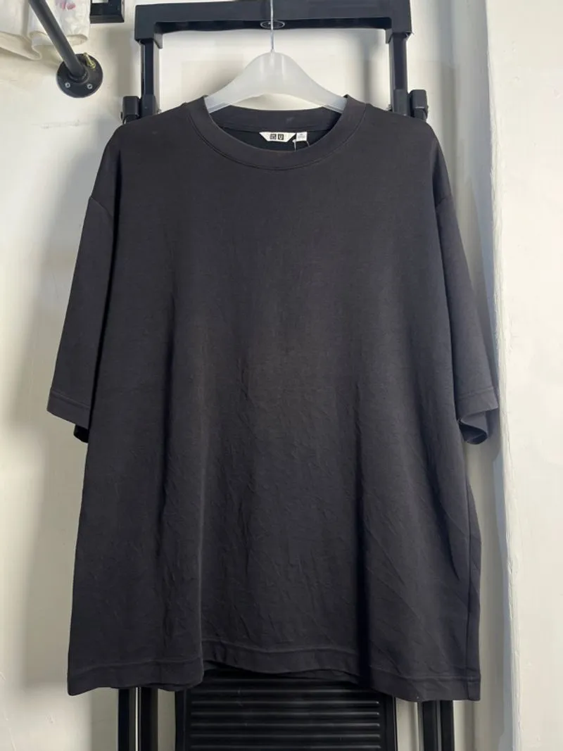Tee UNIQLO AIRSM BLACK photo 1
