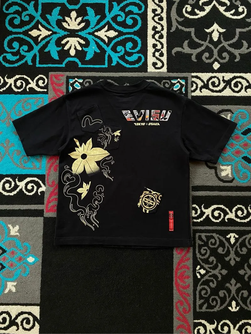 Evisu Maple Leaf Multipocket Tshirt photo 1