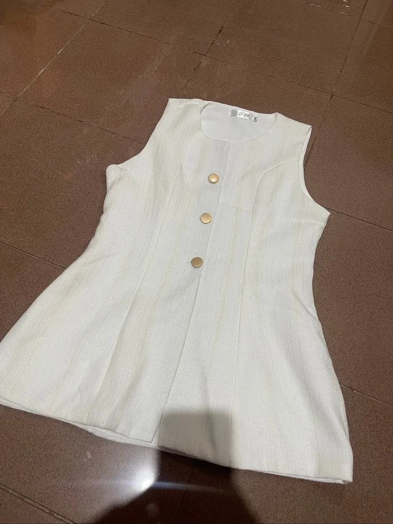 Ocha wear vest photo 1