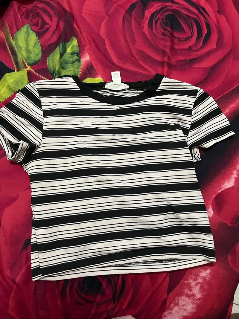 forever 21 croptop photo 1