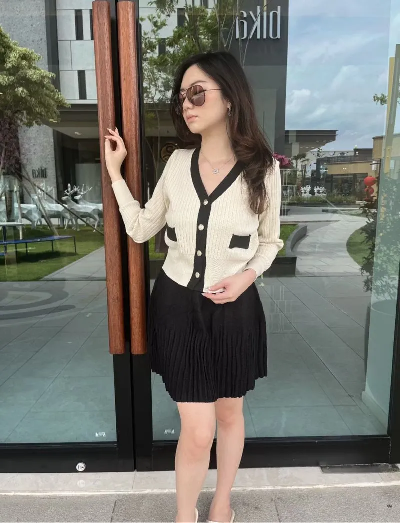 Cardigan Rajut Crop Belfe The Label photo 1