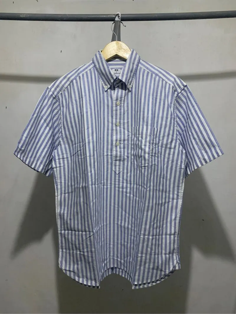 Uniqlo Striped Oversized Shirt photo 1
