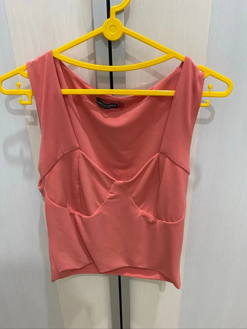 pink tank top photo 1
