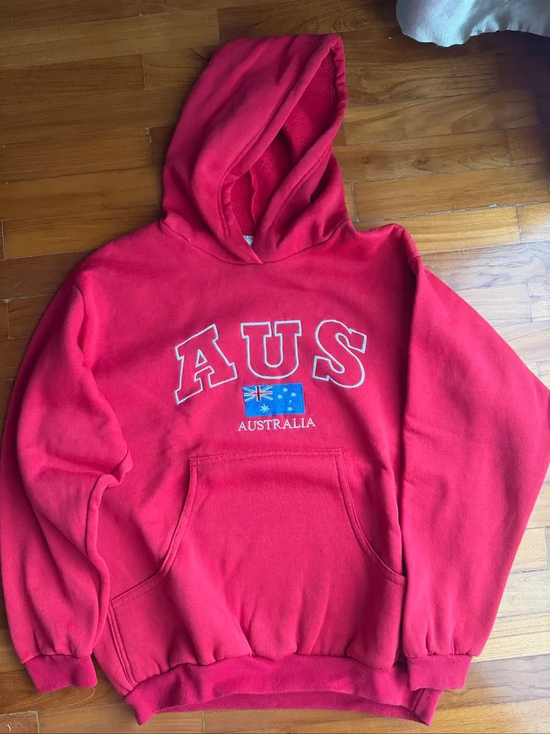 Hoodie Merah photo 1