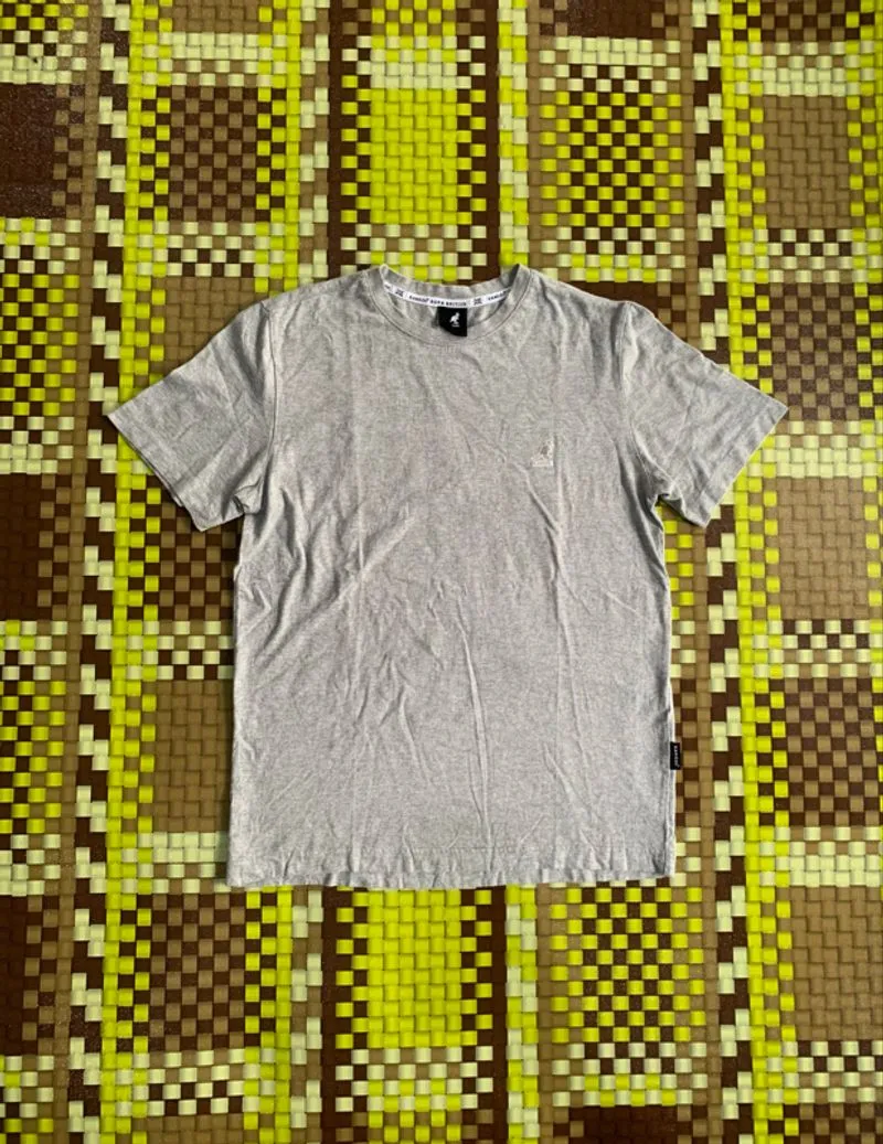 T-shirt photo 1