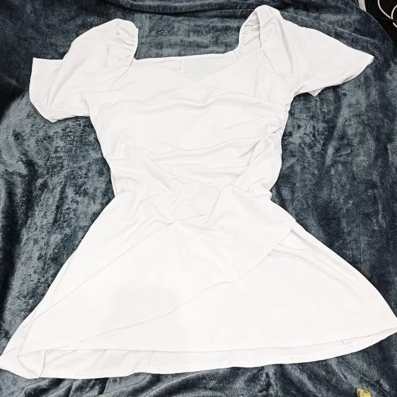 dress putih photo 1