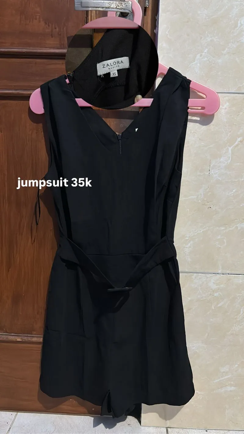 Zalora Jumpsuit Black photo 1