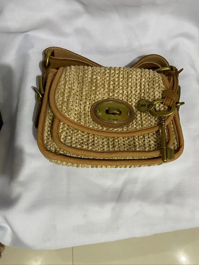 T.21 fossil woven photo 1
