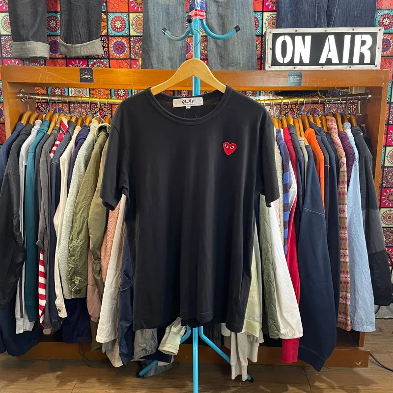 Comme des Garçons CDG PLAY Red Heart Patch T-Shirt made in J photo 1