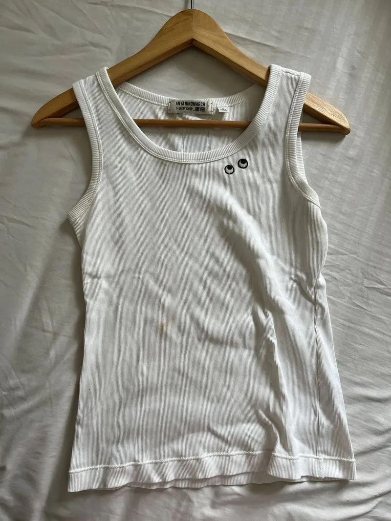 white uniqlo anya hindmarch photo 1