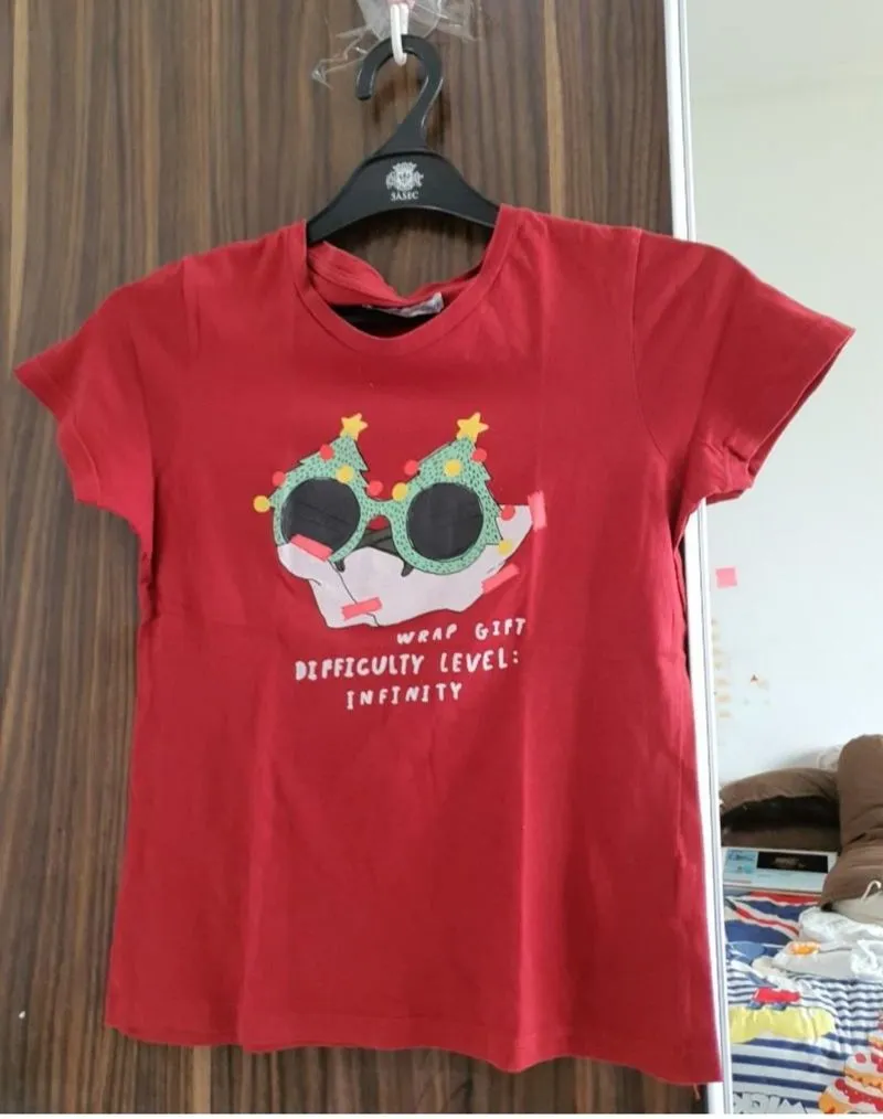 Pull & Bear Vintage T-shirt Wanita red photo 1