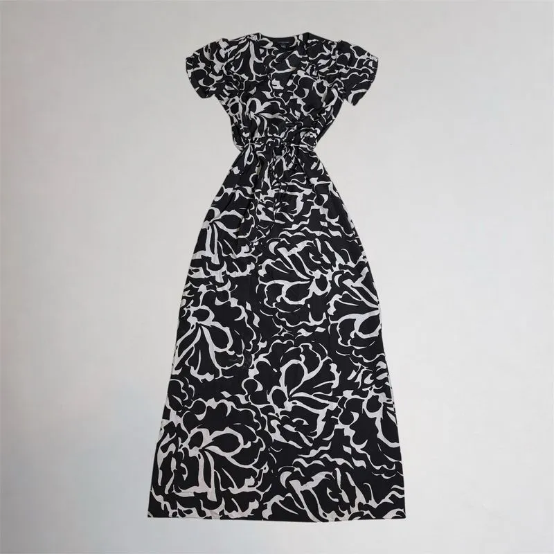 Banana Republic Black & White V Neck Vintage Pattern Short S photo 1