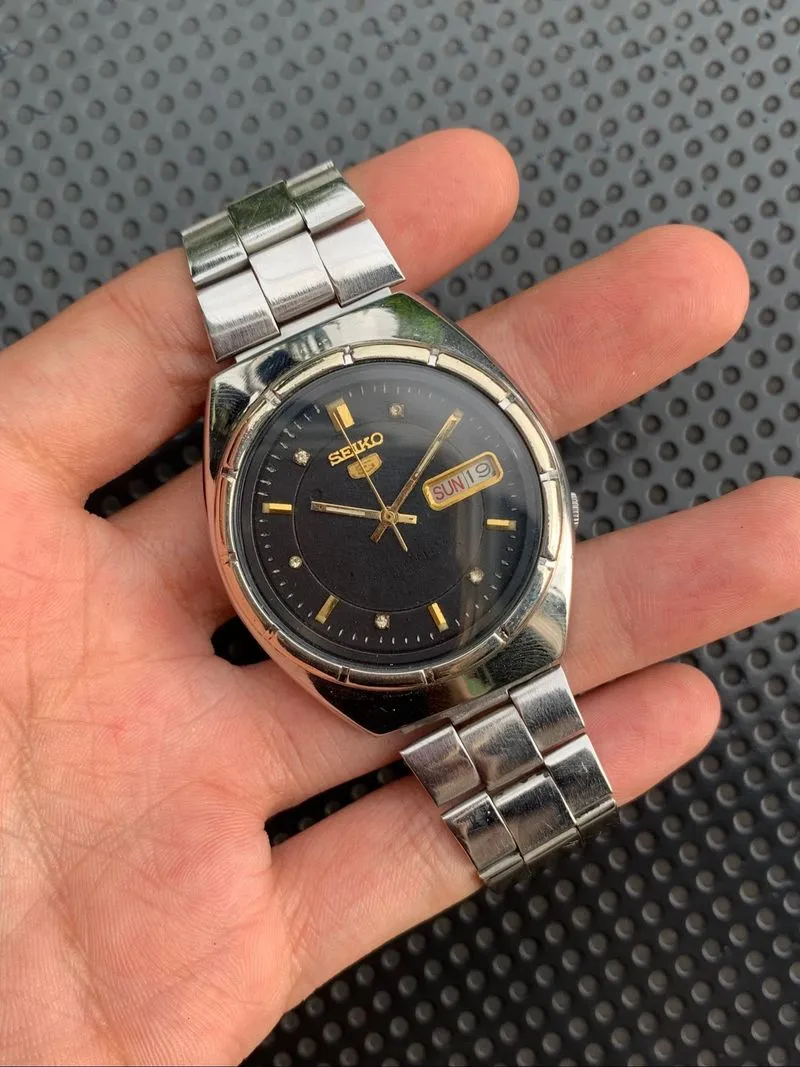 SEIKO 5 BLACK GOLD DIAL ORIGINAL photo 1