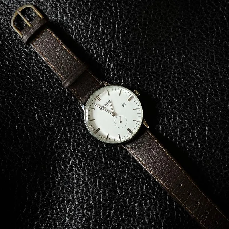 Jam Tangan SKMEI 9083 Original Mulus Genuine Leather Modern  photo 1