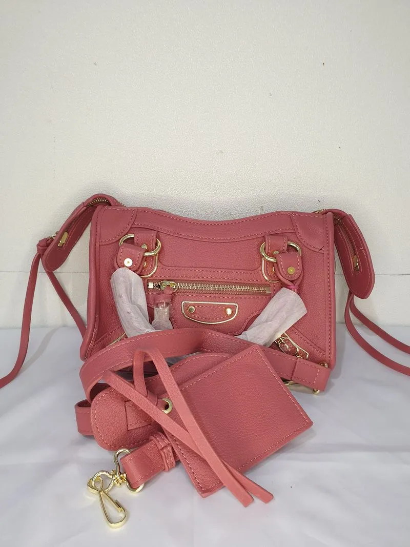Balenciaga Casual Messenger bags & Satchel Wanita pink photo 1