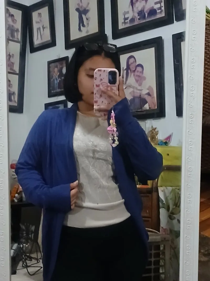 Coquette Minimalist Cardigan Wanita blue photo 1