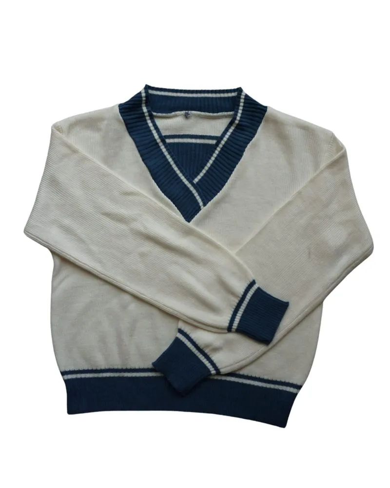 beige blue sweater photo 1