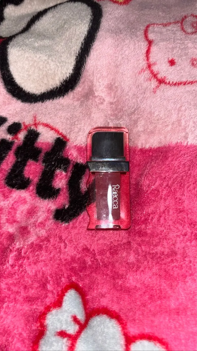 Lip Gloss raecca shade holiday photo 1