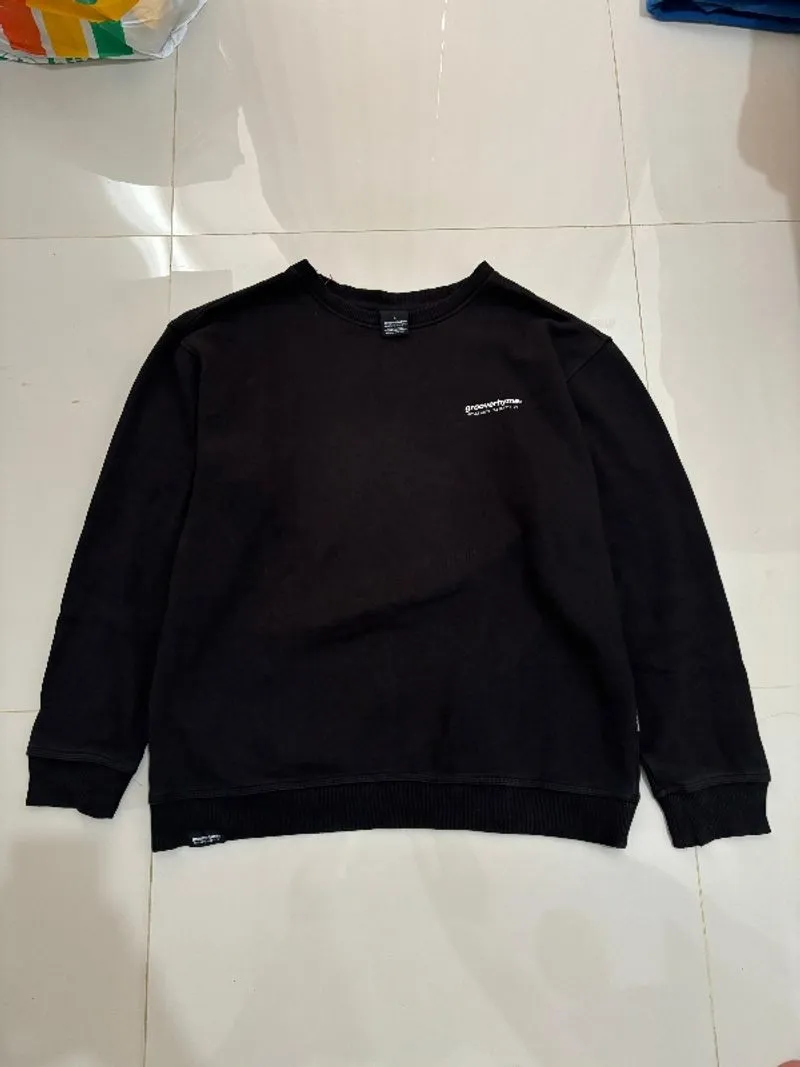 Crewneck grooveryhme photo 1