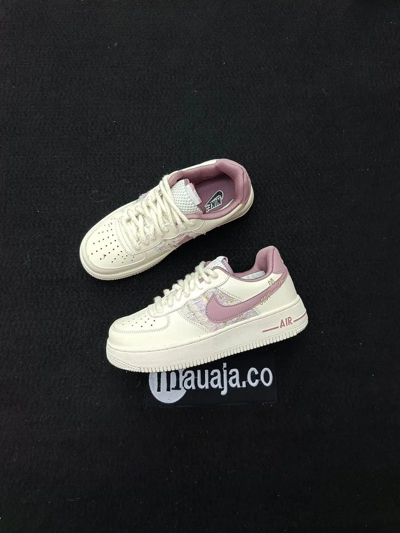 Nike AF1 WMNS LX Sail Pink Foam photo 1