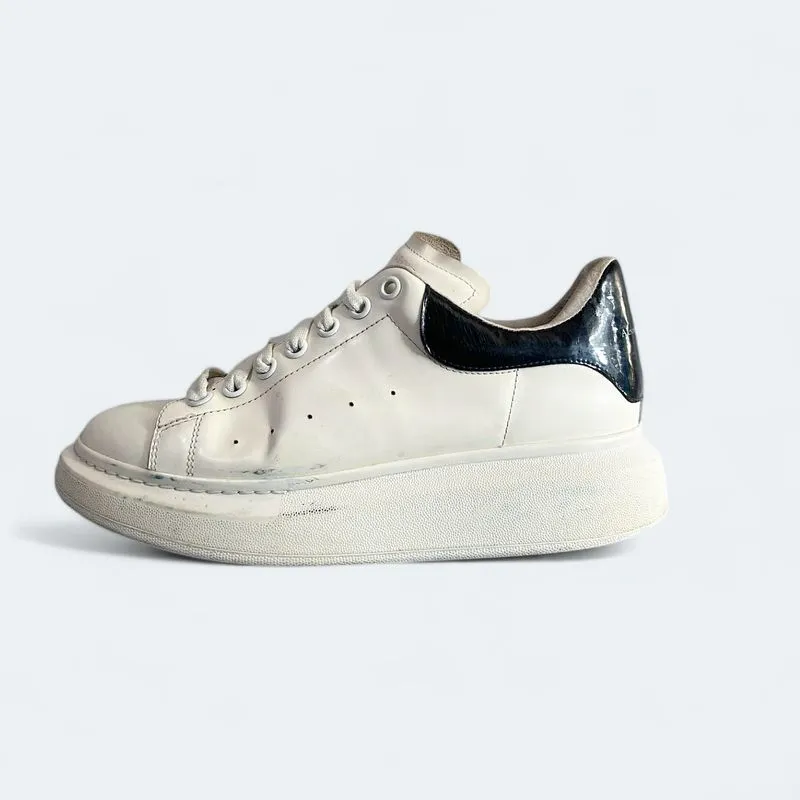 Alexander McQueen Luxury Sneakers Pria white photo 1
