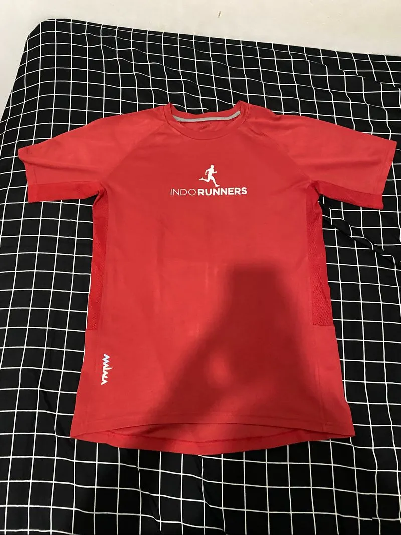 Kaos Running IndoRunners Jersey Lari Dry Fit Merah photo 1