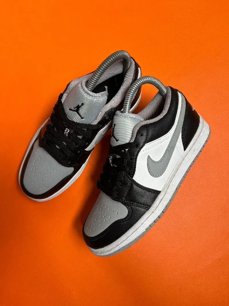 nike jordan
 photo 1