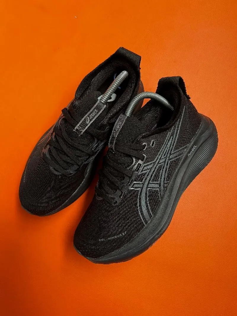 asics gel nimbus
 photo 1