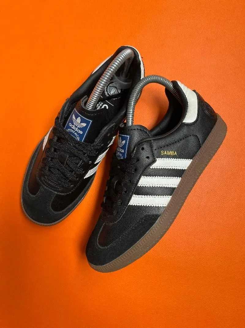 adidas samba
 photo 1
