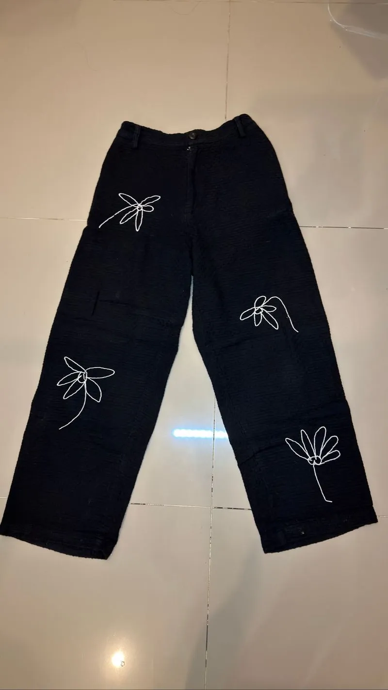 HANAKA Embroidered Floral Black Pants photo 1