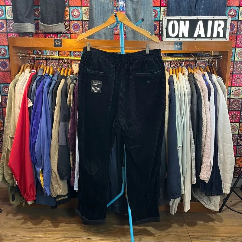 GU x Undercover Relaxed Corduroy Long Pants photo 1