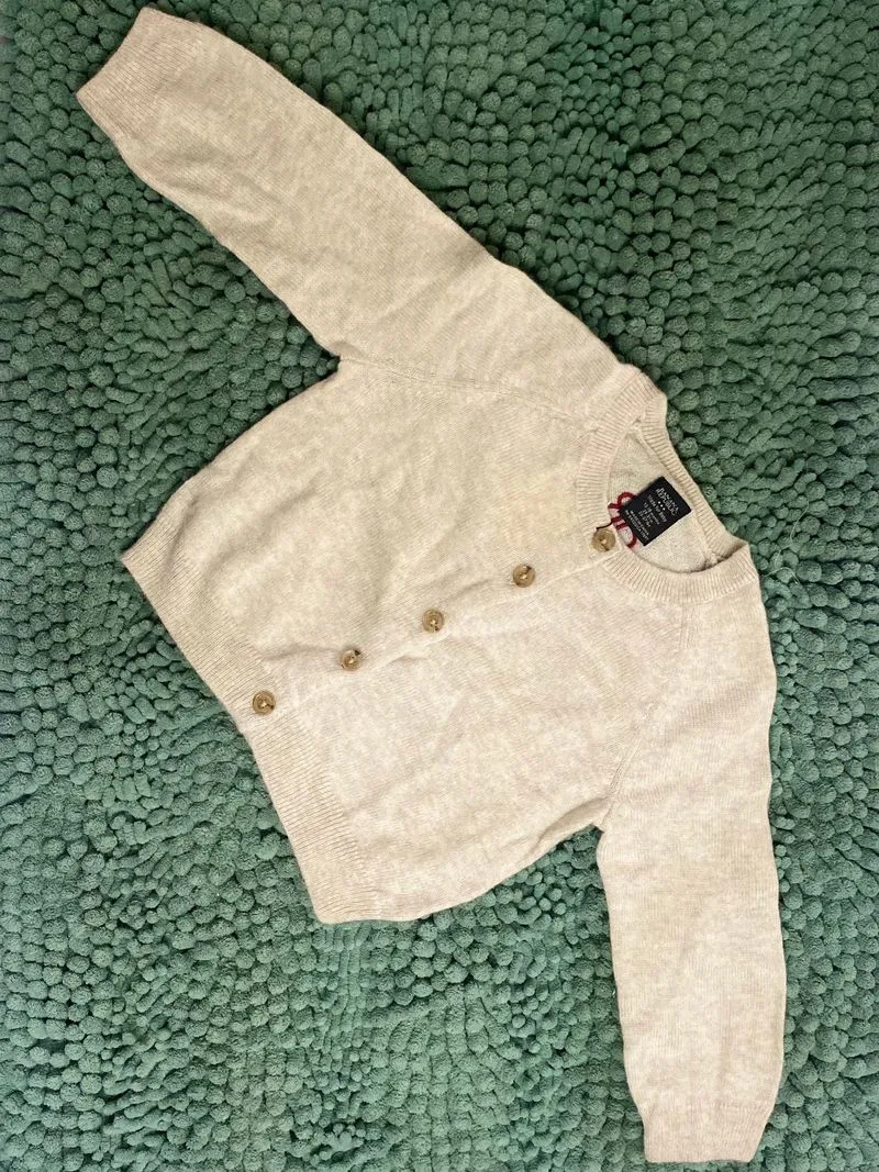 PRELOVED Sweater Rajut Anak BANANA REPUBLIC photo 1