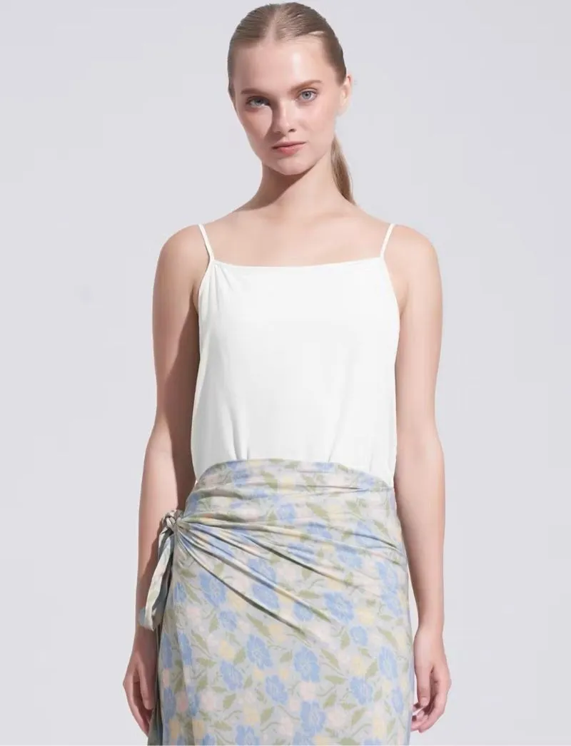 Minimalist Cami top Wanita white photo 1