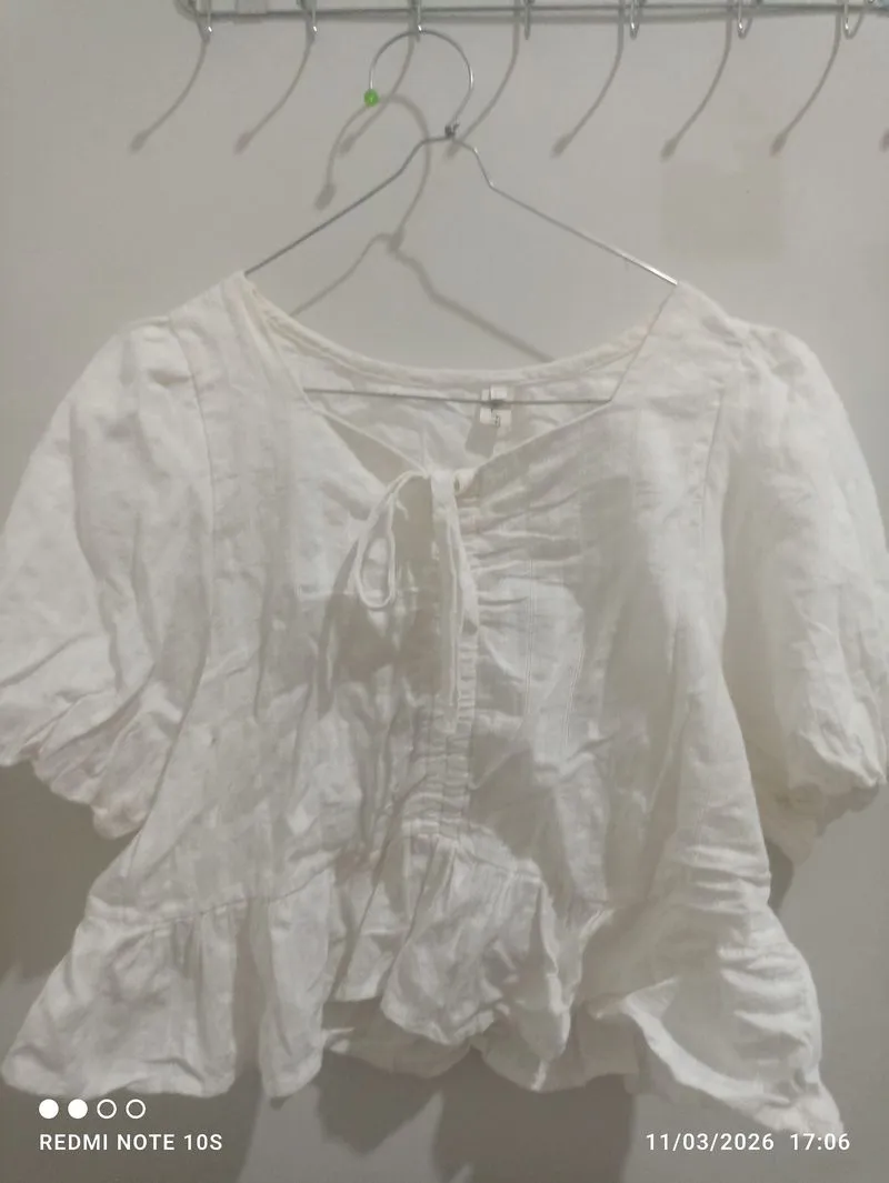 White top coquette photo 1