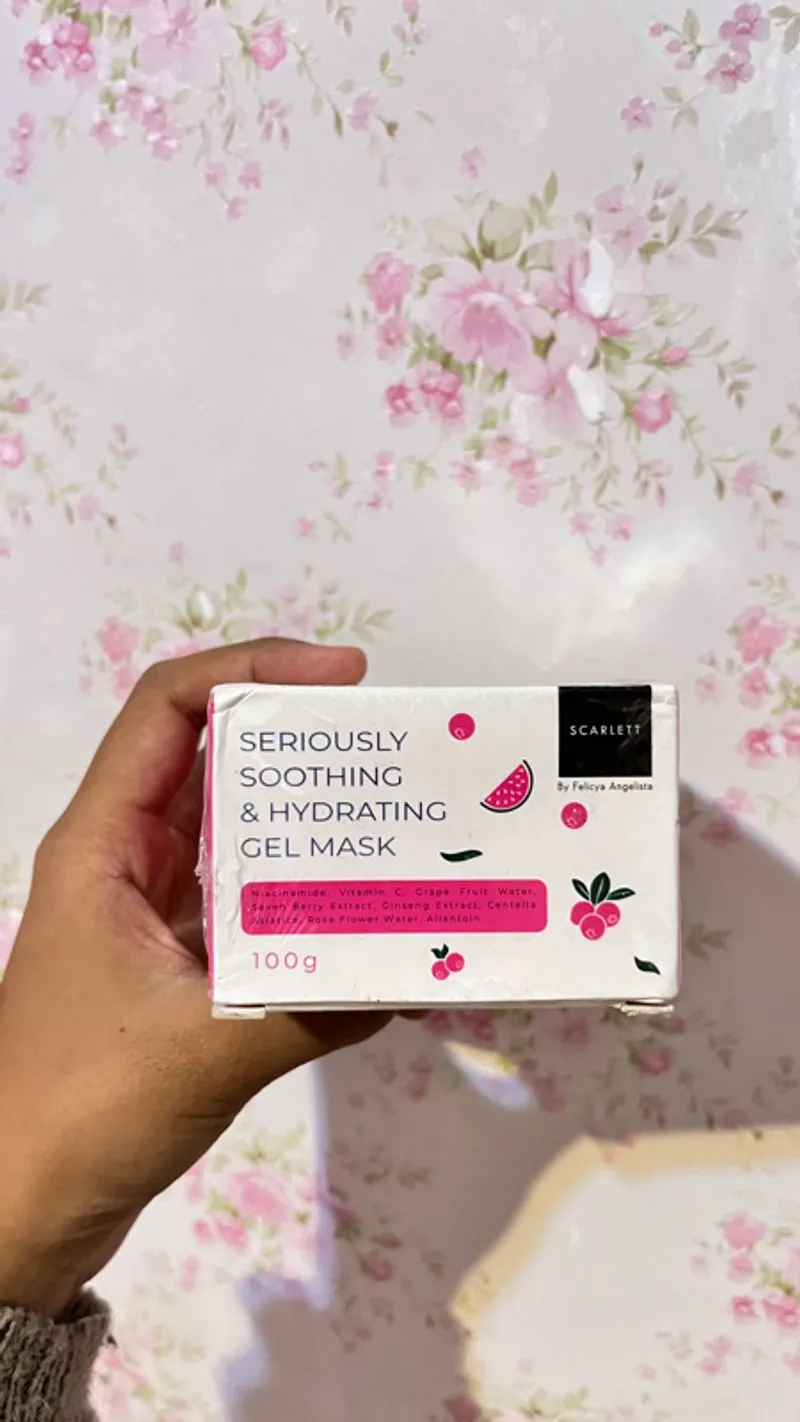 Scarlett Seriously Soothing & Hydrating Gel Mask photo 1