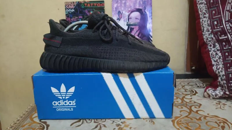 Adidas Casual Sneakers Pria black photo 1