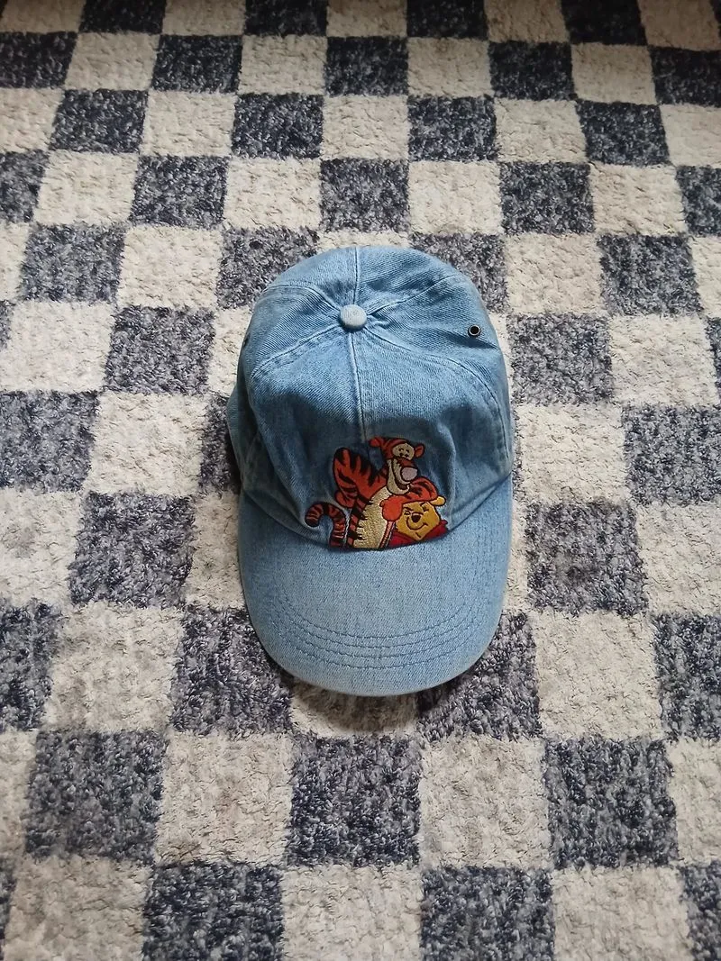 Vtg Cap the Pooh denim photo 1
