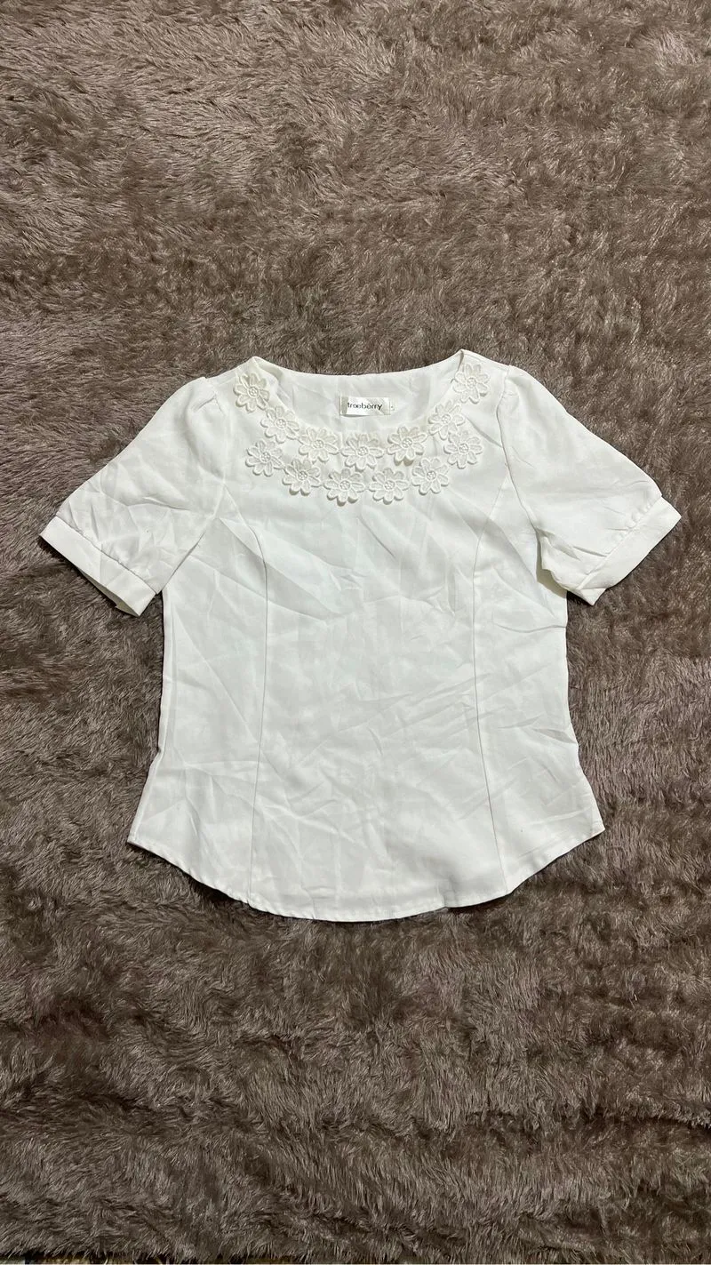 Flare Blouse "Treeberry" photo 1
