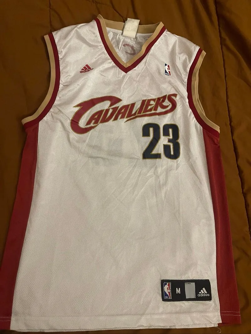Jersey Basket Cleveland Cavaliers photo 1